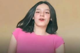 subhashree sahu viral video, india tiktoker girl subhashree sahu 16 years girl vial in bed room vlog, india little girl viral "subhashree sahu"